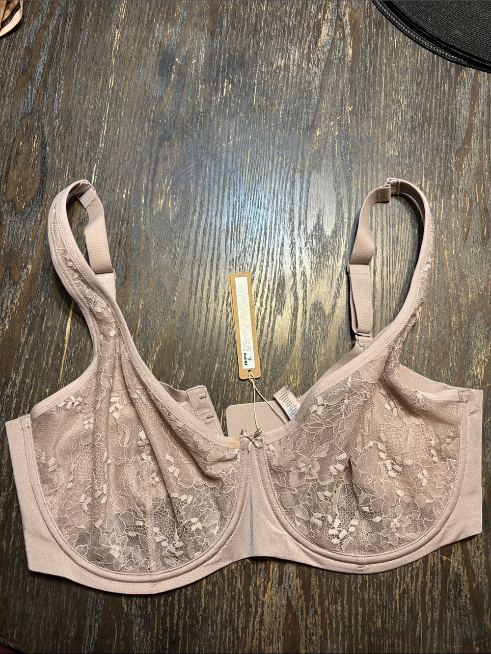SKIMS Lace unlined minimized Underwire mesh bra Fawn 38DDD NWT